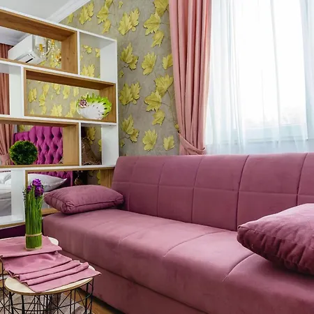 Sweet Homes 6 Sluneční pobřeží