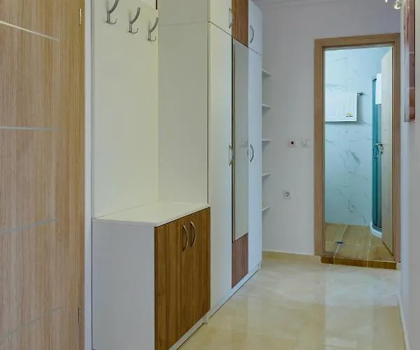 Apartament Sweet Homes 6 *